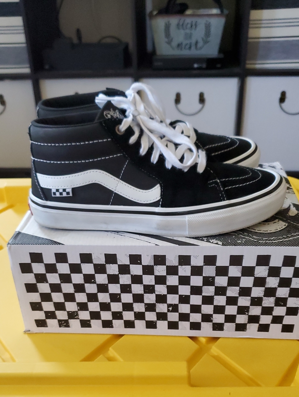 Vans Men's Skate Grosso Black & White Mid-Top Sk8 Sneakers